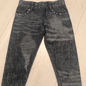 Flowers by Zoe Denim Capri Size 18 Mos